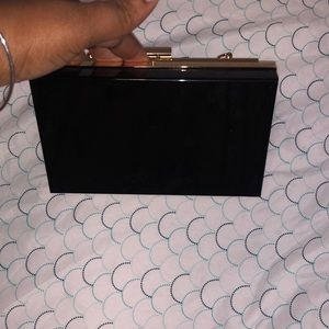 Black clutch